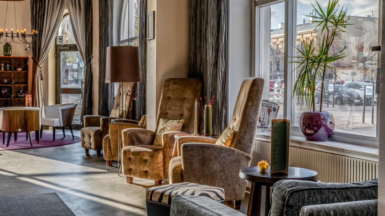 Post Hotel